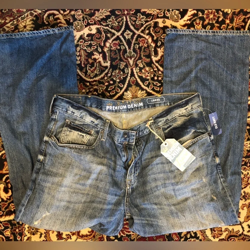 New with tags Men's Old Navy micro blue premium denim jeans loose fit 38 x 32